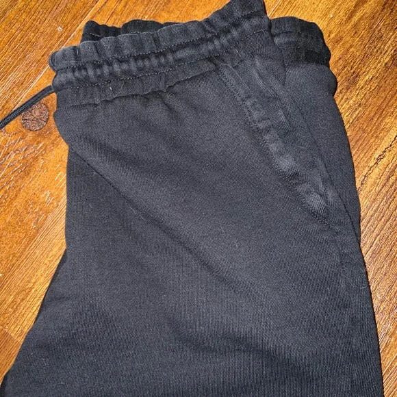 H&M Black Drawstring Cotton Shorts Size XL - Picture 4 of 13